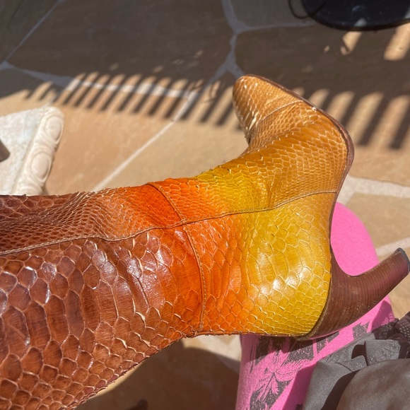 Fendi women’s Python boots - Picture 6 of 16